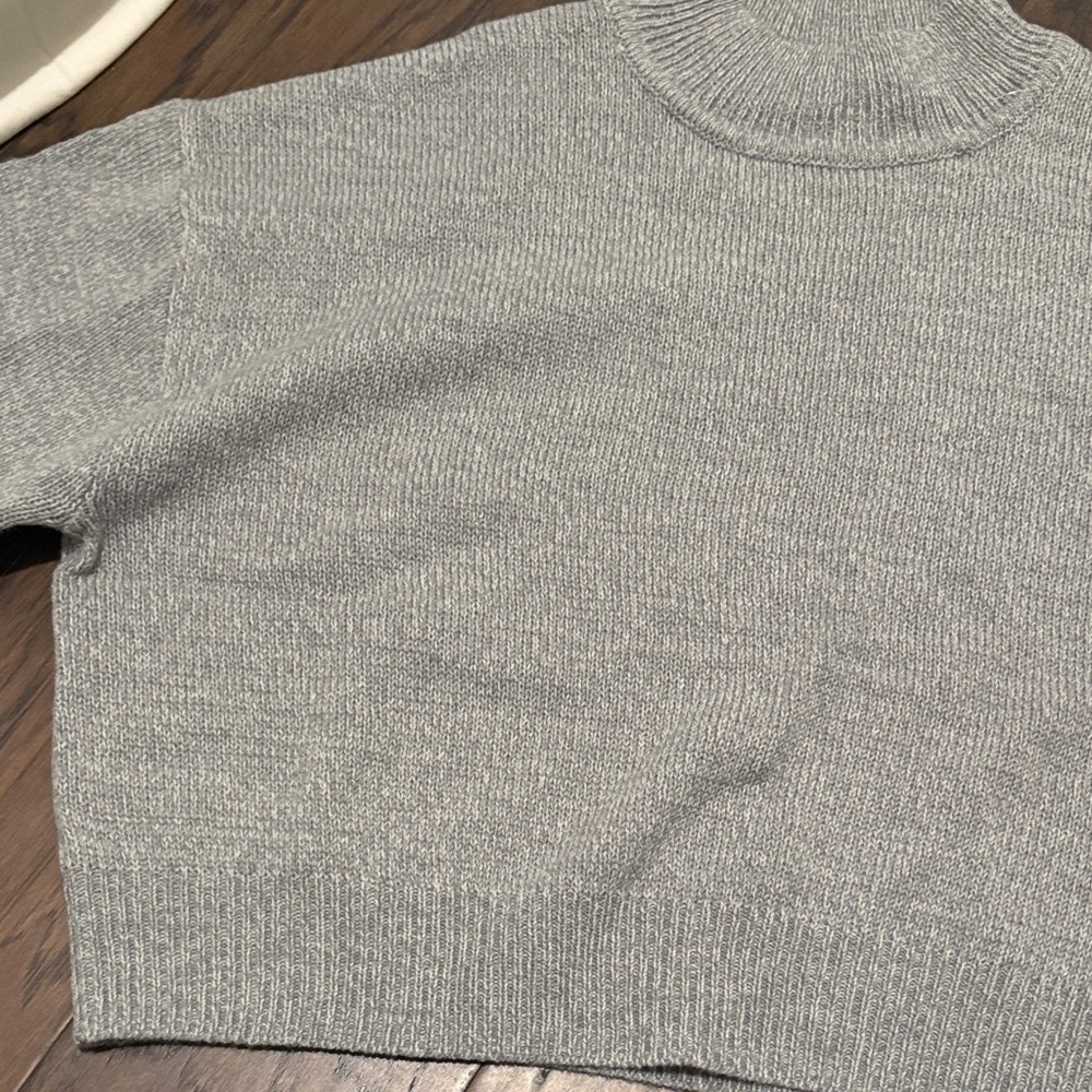 Gray Ribbed Knit Sweater - Picture 4 of 4